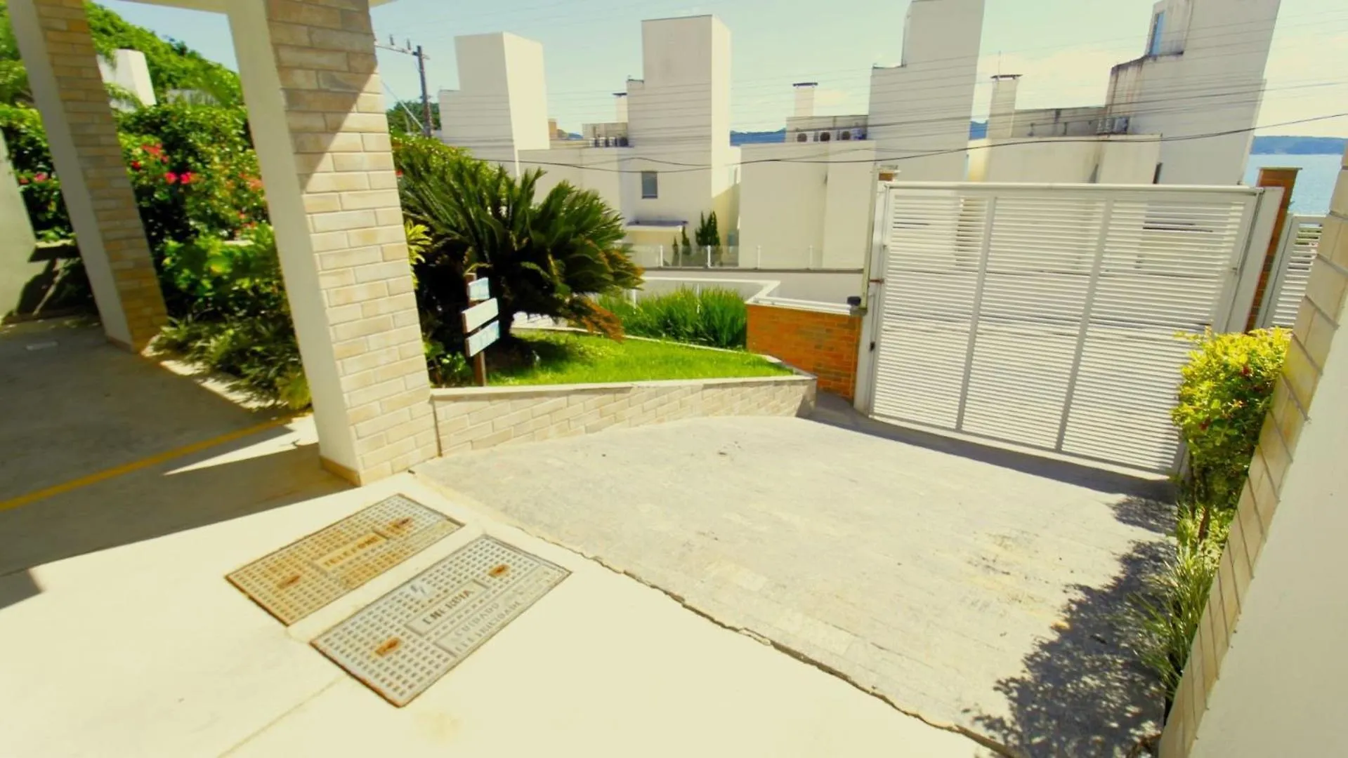 1078 - Apartamento Com Vista Para O Mar Em Bombinhas Apartment